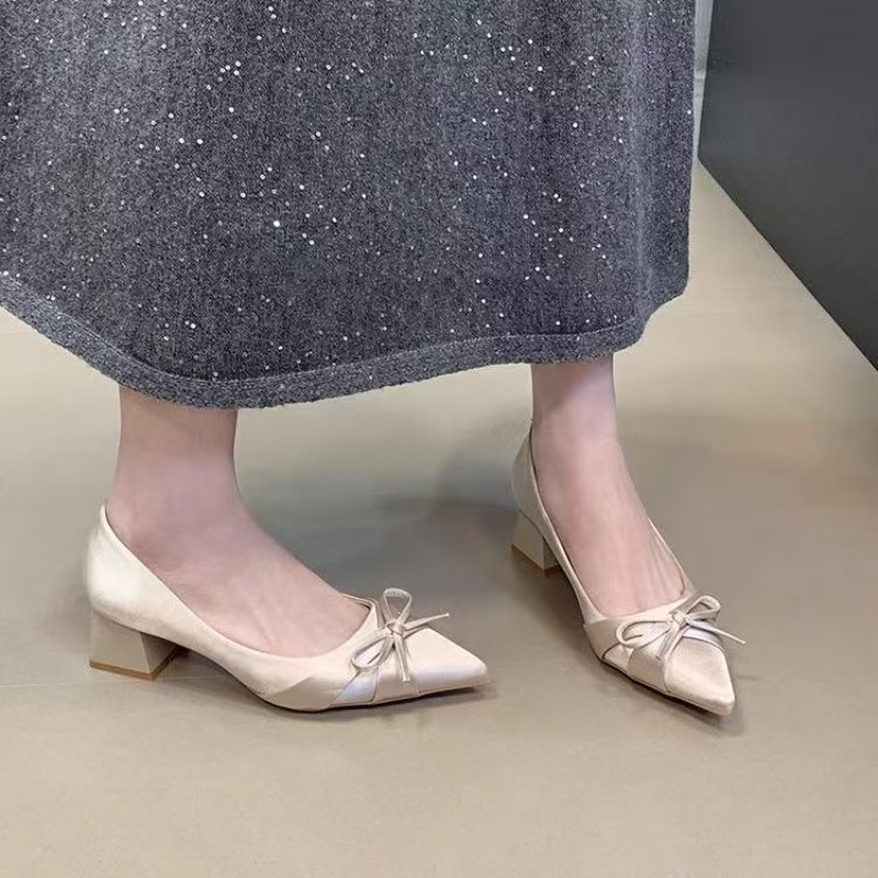 Women Fashion Heels - Retro mittellange Einzelschuhe Frühling und Sommer